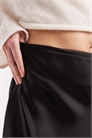 Атласная юбка средней длины артикул 152320248