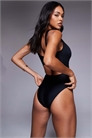 Черный купальник с вырезом и гофрированной отделкой артикул 127284350