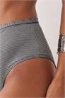 Бикини-трусики с высокой талией и волнистым краем артикул 152708314