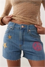 X Шорты из джинсовой ткани с вышивкой от Lainey Wilson артикул 154746398