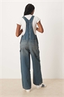 Джинсовые комбинезоны с широкими брючинами артикул 149515430