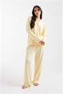 Комплект пижамы из сверхмягкого джерси с воротником-ревер и широкими штанинами артикул 151898783