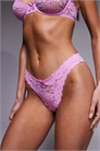 Бразильские трусики из кружева цвета орешника с кружевной отделкой артикул 150178815