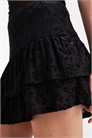 Юбка-шорты с оборками из ткани «деворе» артикул 148633827