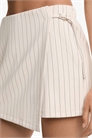 Мягкая юбка-шорты из модала цвета экрю артикул 149962342