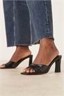 Босоножки-муле на среднем каблуке с арфой артикул 151997413