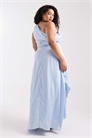 Макси-платье для подружки невесты из атласа с одним плечом и юбкой-парео артикул 153113859