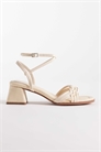 Сандалии на среднем каблуке с скромным плетеным элементом артикул 152235824