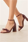Сандалии на широком каблуке с бантиком артикул 152318363