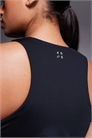 Спортивная майка Curve Icon с открытой спиной, встроенным бюстгальтером и съемными вставками артикул 152235958