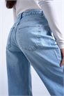 Джинсы Pippa средней посадки из эластичного материала с расклешенным кроем артикул 149616986