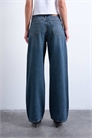 Джинсы средней посадки с широкими брючинами артикул 144641880