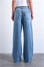 Джинсы средней посадки с широкими брючинами артикул 144641878
