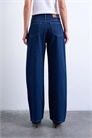 Джинсы средней посадки с широкими брючинами артикул 149629143