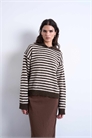 Свитер с воротником и полосками артикул 153492778