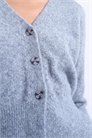 Вязаный кардиган с плечевыми накладками артикул 150837523