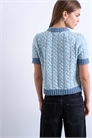 Топ с короткими рукавами и вязаным узором из переплетенных нитей артикул 149633910
