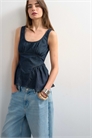 Топ из денима с сборками на груди и баской артикул 151448667