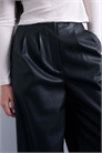 Брюки из искусственной кожи с очень широкими брючинами артикул 149540656