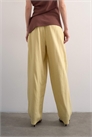 Брюки из льна с расклешенными штанинами артикул 150562911