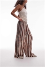 Брюки с широкими брючинами и гофрированной полоской артикул 143316390