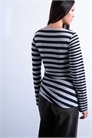 Топ с контрастными полосками и рюшами, с длинными рукавами артикул 153147224