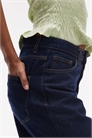 Джинсы свободного кроя артикул 145946042