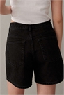 Джинсовые шорты в стиле «дэд-шорт» артикул 153818430