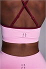 Спортивный бюстгальтер с активным вырезом «сердце» и легкой поддержкой, с регулируемыми бретелями артикул 155468272