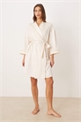 Свадебный атласный халат с кружевной отделкой артикул 153021050