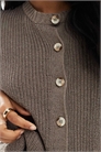 Вязаный кардиган с накладными карманами артикул 148510689