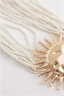 Колье с подвеской в виде солнца из жемчужных бусин артикул 152701995