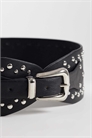 Широкий ремень с заклепками артикул 152702011