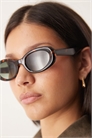 Овальные солнцезащитные очки артикул 152465389
