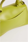 Мини-сумка с изогнутым дном и ремнем через плечо, зеленого цвета артикул 154692725