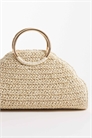 Сумка с ручкой из рафии и жемчужными элементами артикул 154689947