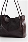 Сумка из искусственной кожи с гофрированной поверхностью артикул 154694264