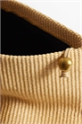 Удлиненная сумочка-клатч из соломы с металлическими элементами в виде шариков артикул 153683949