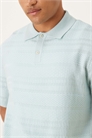 Трикотажная рубашка-поло с коротким рукавом и прямым кроем артикул 149550852