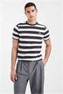 Футболка с логотипом в тонких полосках артикул 154960900
