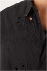 Рубашка премиум-класса свободного кроя с цветочной вышивкой артикул 149635048