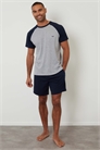 Комплект для отдыха из топа с короткими рукавами и шорт артикул 155739821
