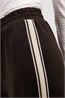 Брюки с широкими брючинами и контрастной вставкой артикул 148258301