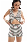 Шорты в полоску с вышивкой в виде вишенки артикул 140700917