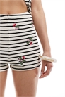 Шорты в полоску с вышивкой в виде вишенки артикул 140700917