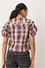 Блузка с воротником-ракушкой в клетку артикул 147326235