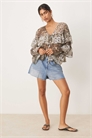 Шифоновая блузка в стиле бохо с оборками артикул 148296854