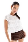 Топ с кружевными оборками и короткими рукавами артикул 140910932