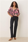 Блузка с квадратным вырезом и буффами артикул 142892835