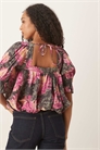 Блузка с квадратным вырезом и буффами артикул 142892835